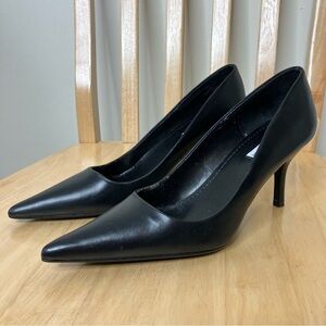 Steve Madden Excitte black leather pointed toe pumps heels 10